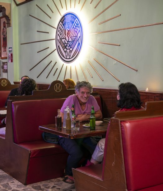 Pláticas de cantina